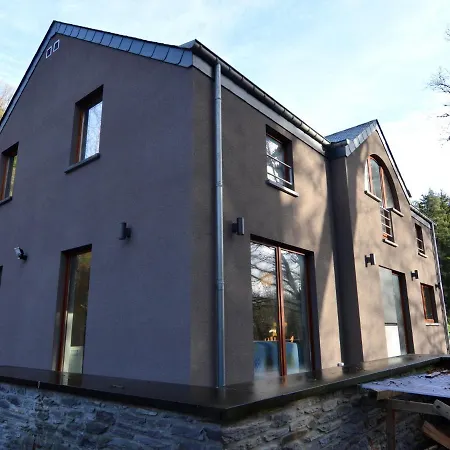 Modern Holiday Home In Salmchateau With Terrace And Garden * Salmchâteau